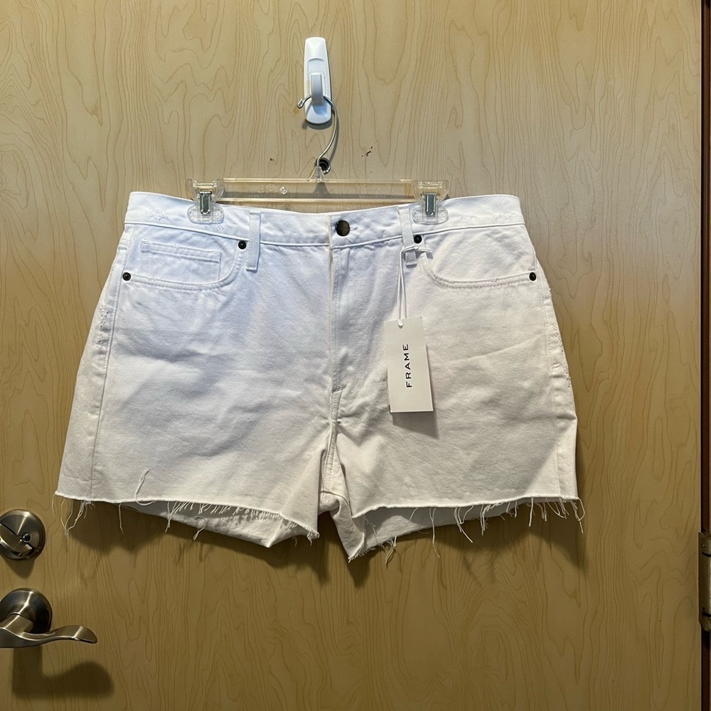 NWT Frame shorts